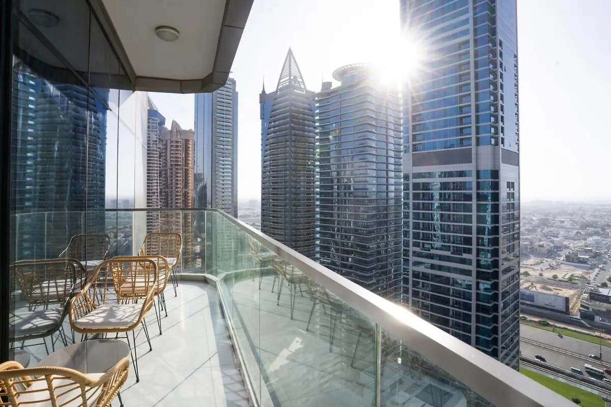 Infinity Edge Pool, Sea Views Apartment Dubai 0*,  United Arab Emirates
