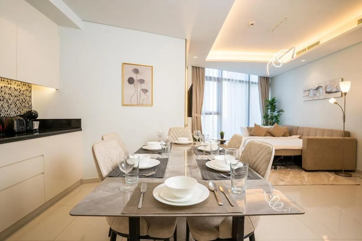 Infinity Edge Pool, Sea Views Apartment Dubai 0*,  United Arab Emirates