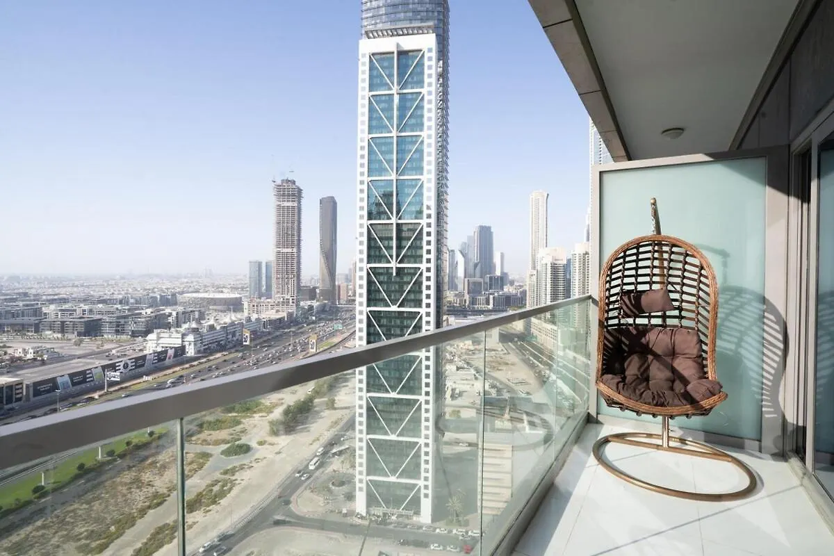 Infinity Edge Pool, Sea Views Apartment Dubai United Arab Emirates